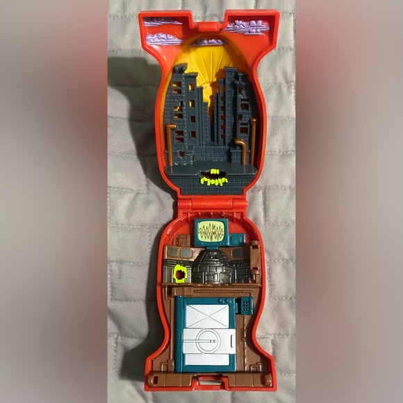 Vintage 1996 Spiderman micro playset - Picture 3 of 4